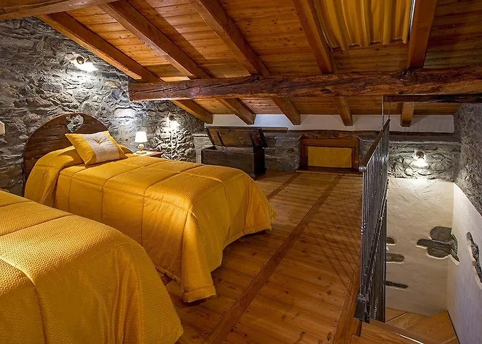 La Cor De Jeremie בית הארחה מונז'ובט