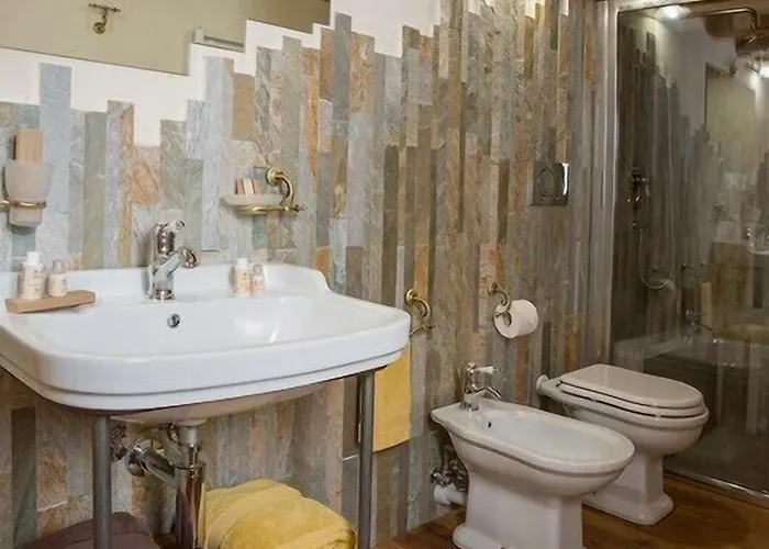 בית הארחה La Cor De Jeremie מונז'ובט