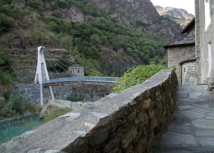 La Cor De Jeremie בית הארחה מונז'ובט